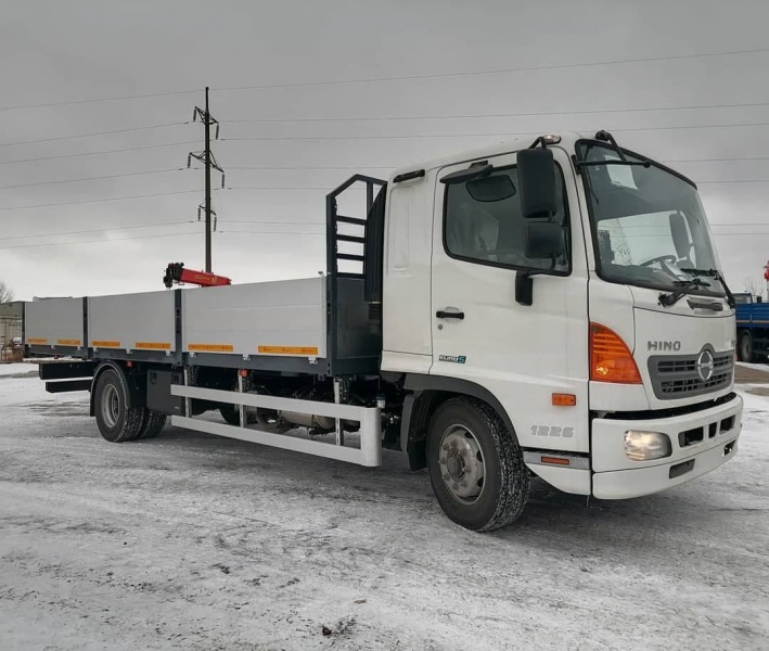 Автомобиль HINO 500.1226 с алюминиевым бортом